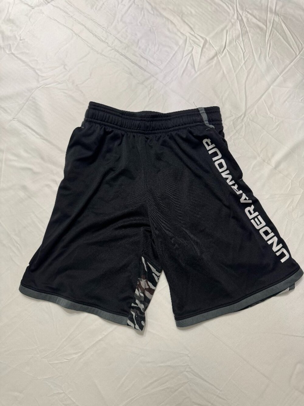Under Armour Black Camo Athletic Shorts Kids M
